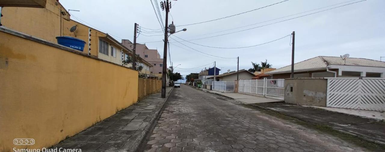 Matinhos 150 Metros Da Praia Luaran gambar